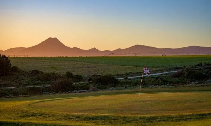 2 or 4 Ball Golf Experience with Carts and optional Meals at Fynbos Golf & Country Estate