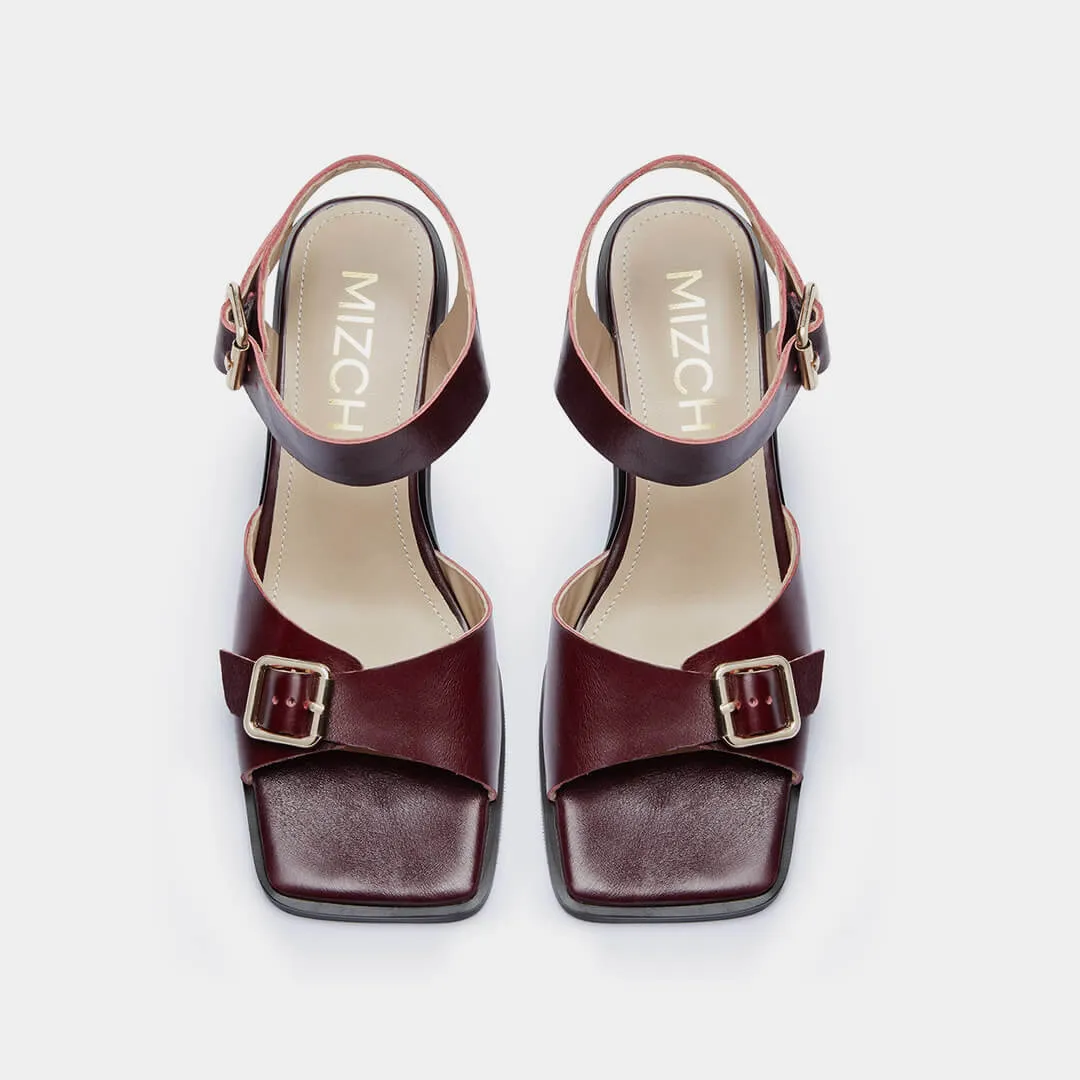 *DAST - brown two belt sandals