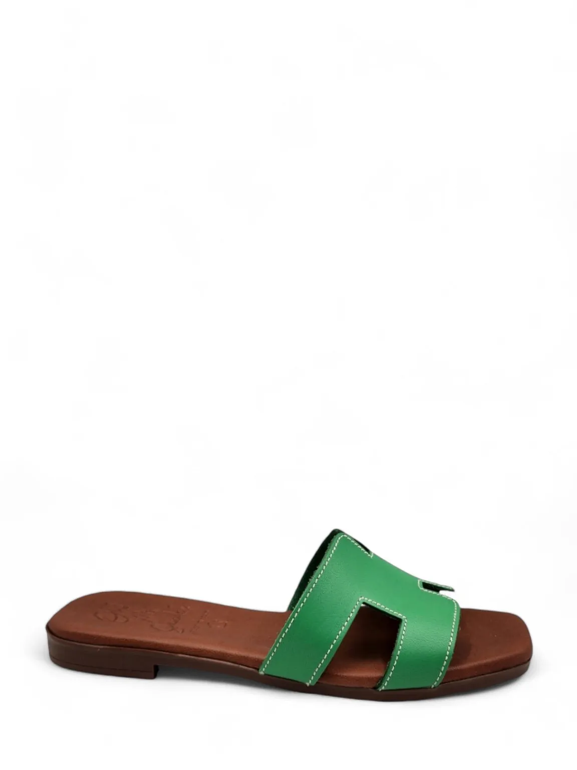 Oh! Ohmes Flats Sandals