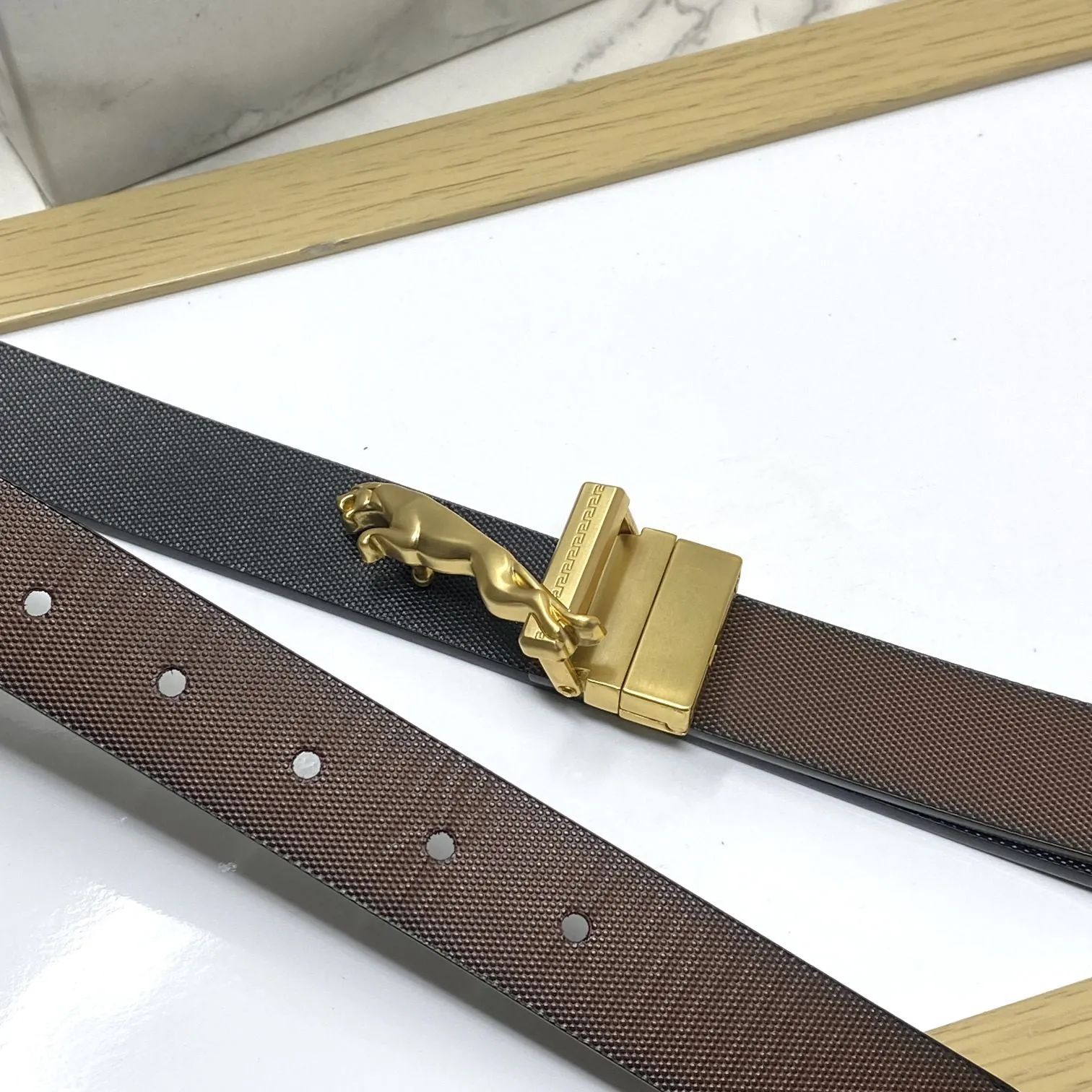 Small Jaguar Pattern Reversible Strap Belt -JonasParamount