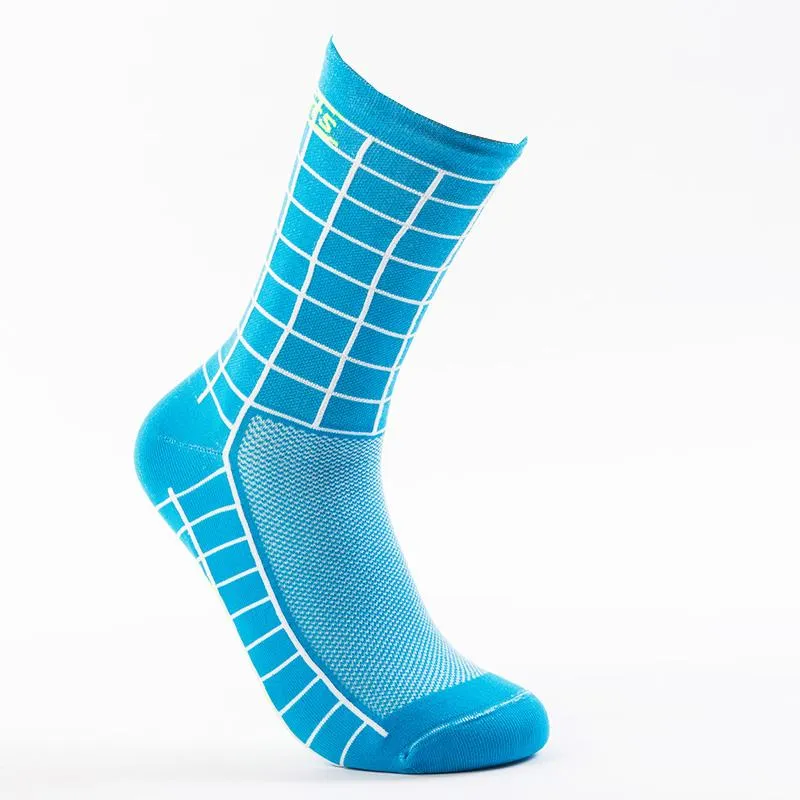 Sports Athletic Socks Mid-Calf Breathable Fabric 6 Color Combinations