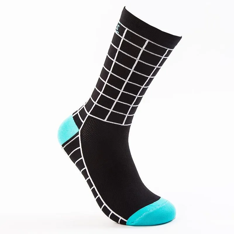 Sports Athletic Socks Mid-Calf Breathable Fabric 6 Color Combinations