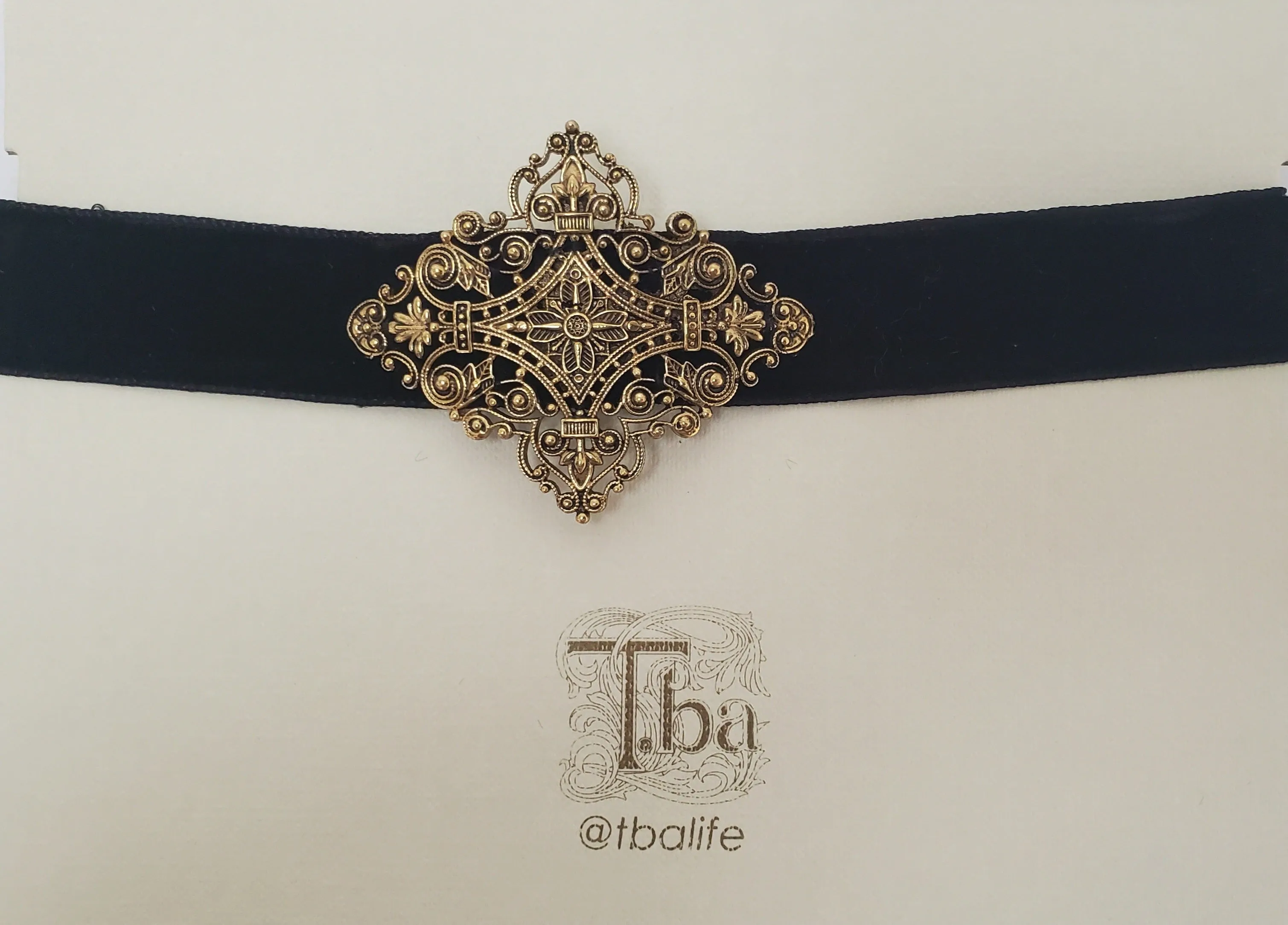 T.ba Sybill Choker